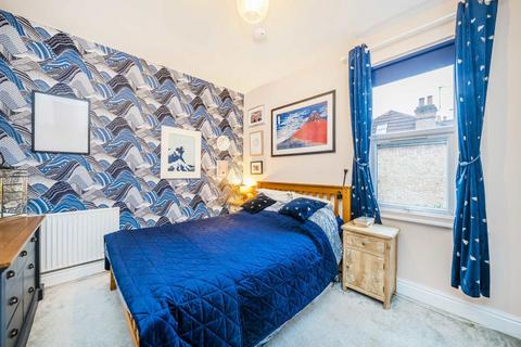 3 bedroom semi-detached house for sale, Northcroft Road, London W13