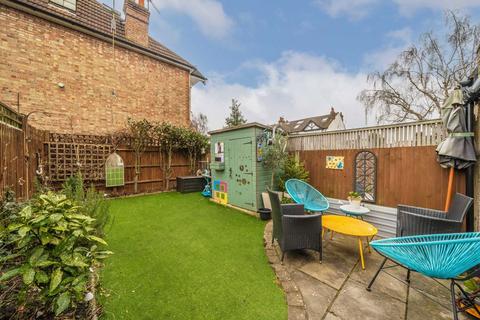 24 Northcroft Road, London, W13 9SX