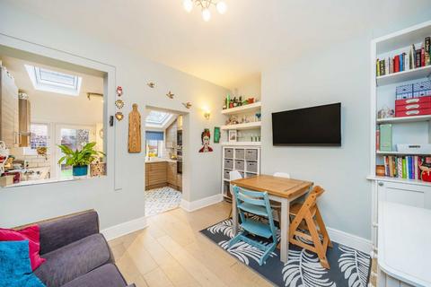 24 Northcroft Road, London, W13 9SX