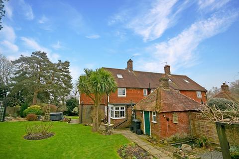 4 bedroom semi-detached house for sale, Rural Staplecross, East Sussex TN32