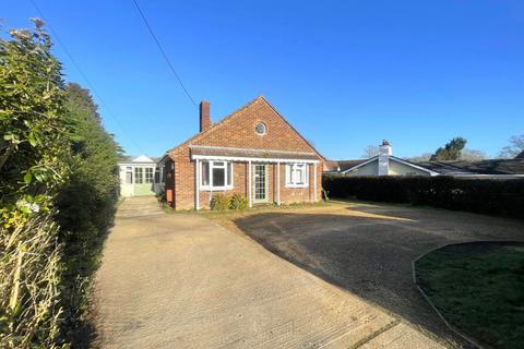 4 bedroom detached bungalow for sale, High Road, Layer-de-la-Haye