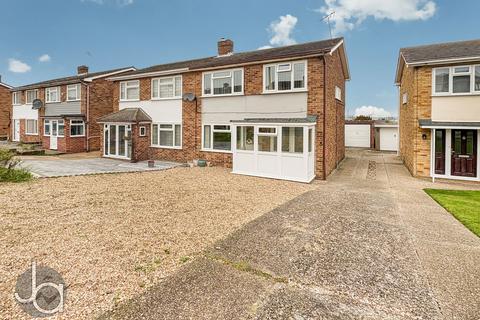 3 bedroom semi-detached house for sale, The Ridgeway CO12 4AU