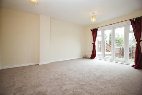 3 bedroom terraced house to rent, Gardenia Road, Bickley, Bromley