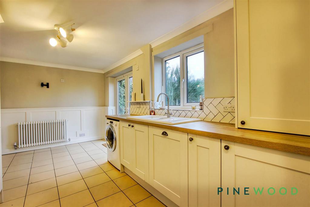 Kitchen diner