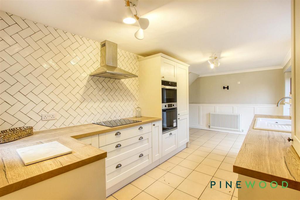 Kitchen diner