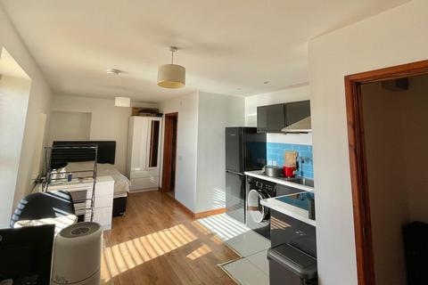undefined, Walter Road, Swansea, SA1