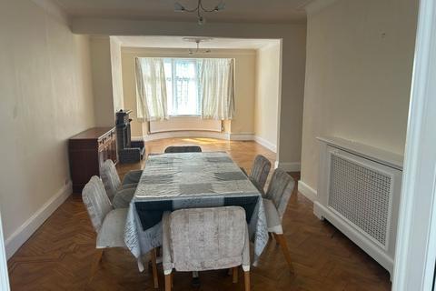 3 bedroom semi-detached house for sale, Park View Gardens, Woodford Avenue, Ilford, Greater London, IG4 5NP