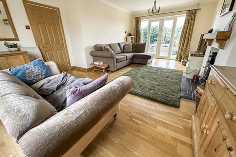 41 Brookfield, Highworth, Swindon, SN6 7HY