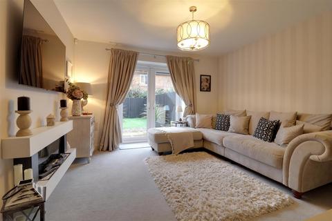 39 Englesea Way, Alsager, Stoke-on-trent, ST7 2ZA