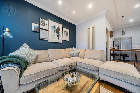 9a Warren Road, London, SW19 2HY