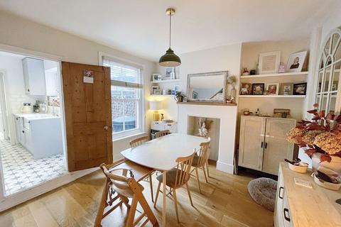 2 bedroom terraced house for sale, Sandgate Road, Brighton