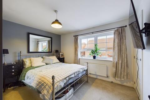 56 Petfield Drive, Anlaby, Hull, HU10 7ET