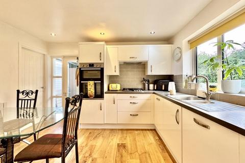 6 Bracken Drive, Sutton Coldfield, B75 7RF