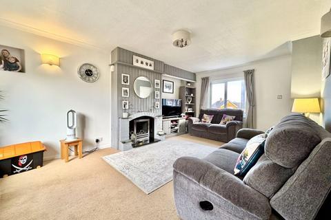 6 Bracken Drive, Sutton Coldfield, B75 7RF