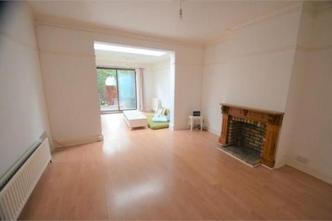 2 bedroom flat to rent, Devonshire Road, Mill Hill, NW7