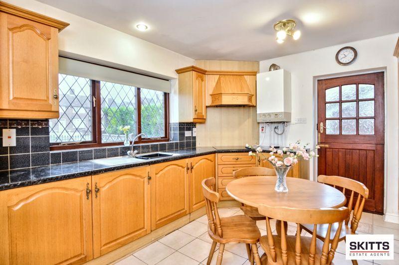 Dining kitchen