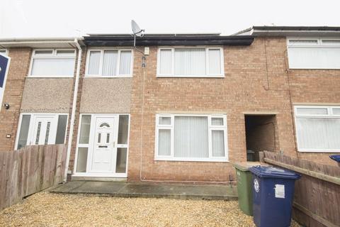 3 bedroom semi-detached house to rent, Runswick Road, Eston, TS6 8HH