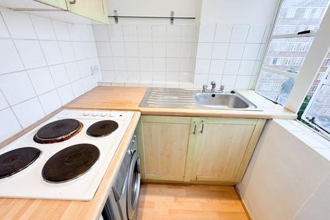 1 bedroom apartment to rent, Du Cane Court Balham High Road SW17 7JE