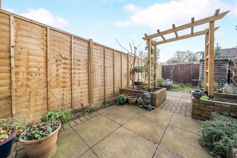 2 bedroom terraced house for sale, Walton Park Lane, Walton-On-Thames, Surrey, KT12