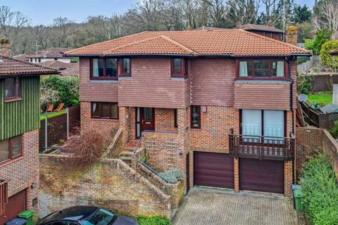 4 bedroom detached house for sale, Brickfields Close, Basingstoke RG24