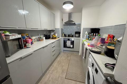 2 bedroom flat for sale, Byron Way, Northolt