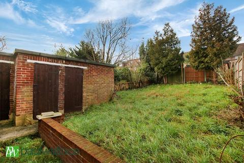 53 Hampden Crescent, Cheshunt, Waltham Cross, EN7 5AX