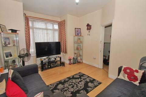 undefined, Rosslyn Crescent, Harrow