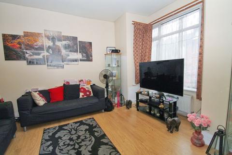 undefined, Rosslyn Crescent, Harrow