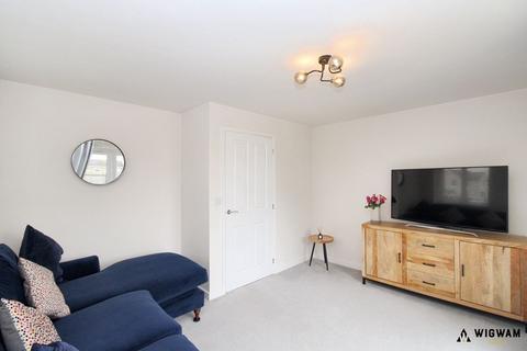 2 bedroom semi-detached house for sale, Gypsy Moth Lane, Hull, HU7