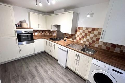 3 bedroom semi-detached house to rent, Sillavan Close, Manchester