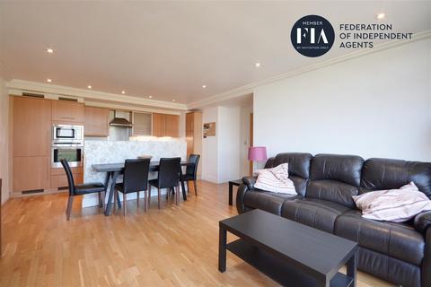 2 bedroom apartment to rent, Town Meadow, Ferry Quays, Brentford