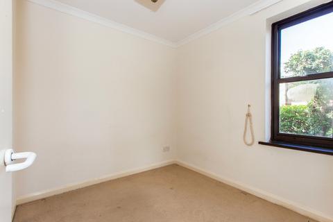 2 bedroom flat to rent, Broadmeadows, Manhattan Drive, CB4