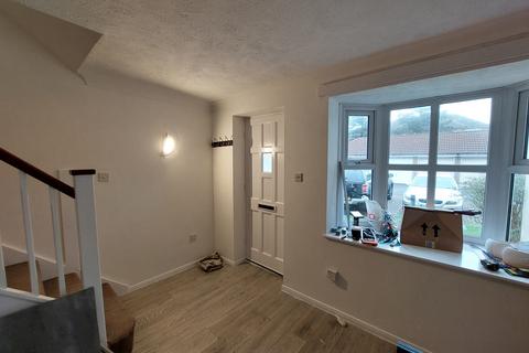 2 bedroom terraced house to rent, The Portlands