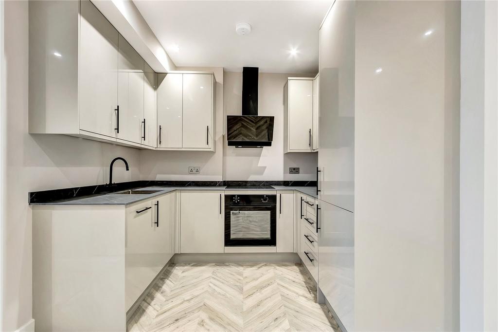 Apartment in London - More