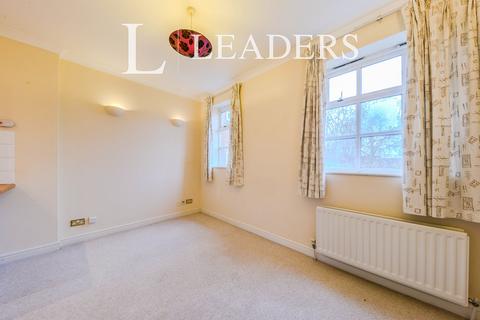 2 bedroom terraced house to rent, Milliners Court