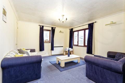 1 bedroom flat to rent, Annettes Croft, Church Crookham, Fleet, GU52