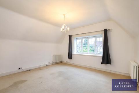 2 bedroom maisonette to rent, Elm Park Road, Pinner