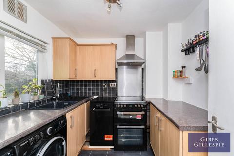 1 bedroom flat to rent, Hetherington Way, Ickenham UB10 8AT