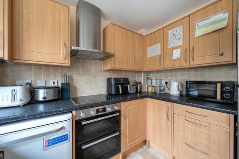 3 bedroom end of terrace house for sale, PHOENIX GARDENS, SWINDON SN25