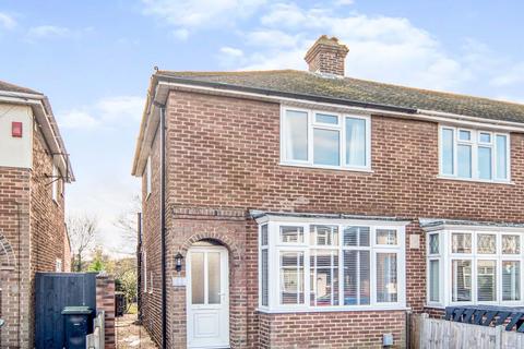 2 bedroom end of terrace house to rent, Winchester Road, Bedford, MK42 0SA