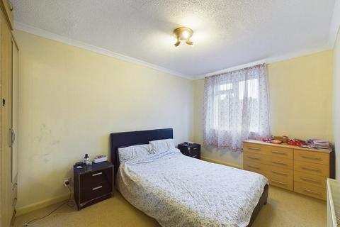 2 bedroom maisonette for sale, Hawkshead Court, Worcester, Worcestershire, WR4