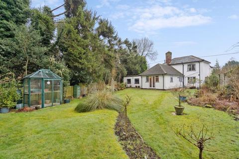 3 bedroom detached house for sale, Spurlands End Road, Great Kingshill HP15