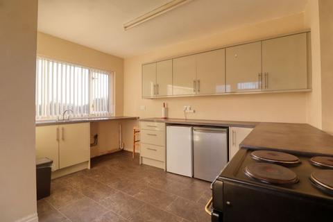 3 bedroom semi-detached house for sale, Churchfield Road, Scunthorpe
