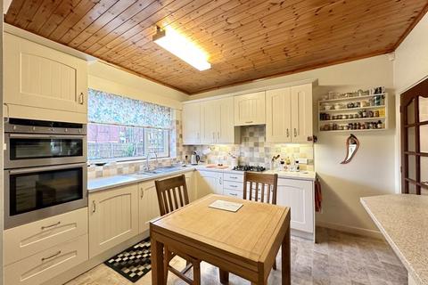 3 bedroom detached bungalow for sale, Ackworth Road, Pontefract WF8