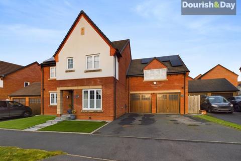 5 bedroom detached house for sale, Tulip Walk, Stafford ST20