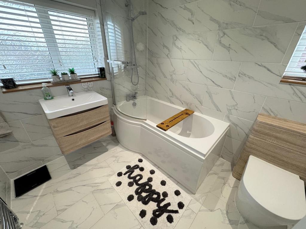 Family bathroom
