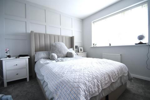 39 Talehangers Close, Bexleyheath, DA6 8AE