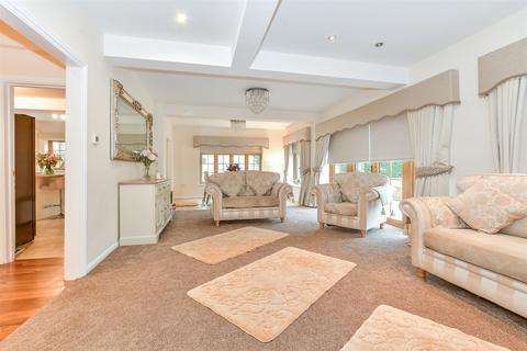 5 bedroom detached house for sale, Maidstone Road, Staplehurst, Kent