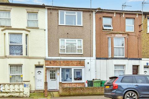 1 bedroom flat for sale, Alma Road, Sheerness, Kent