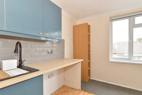 1 bedroom flat for sale, 37 Alma Road, Sheerness ME12